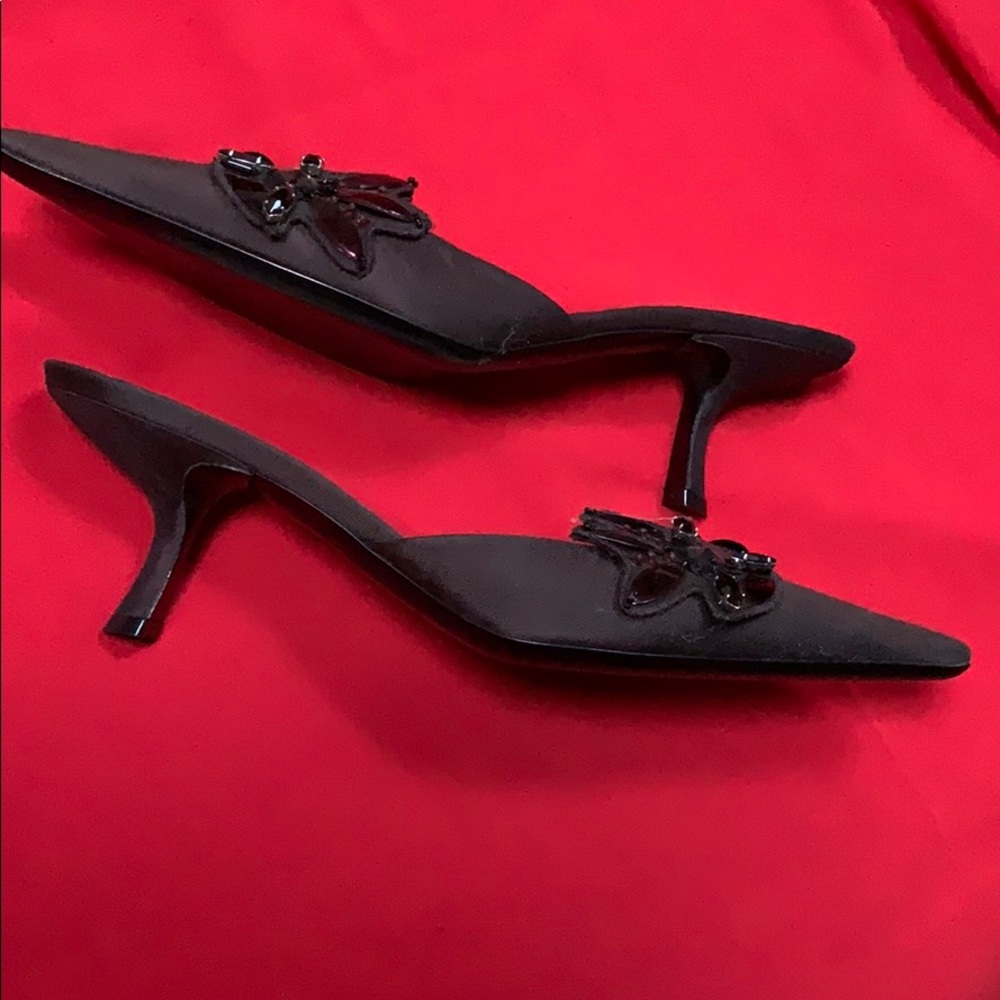 VINTAGE PRADA EMBELLISHED KITTEN HEELS |  New condition!! - Picture 5 of 9